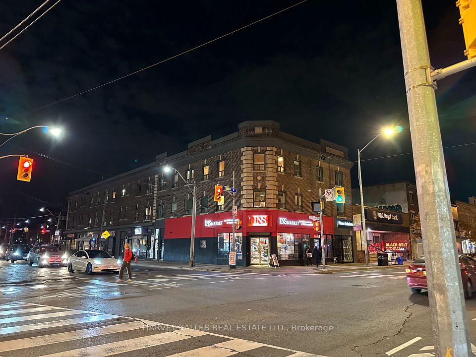 978 Bloor Street, Toronto, ON M6H 2X1