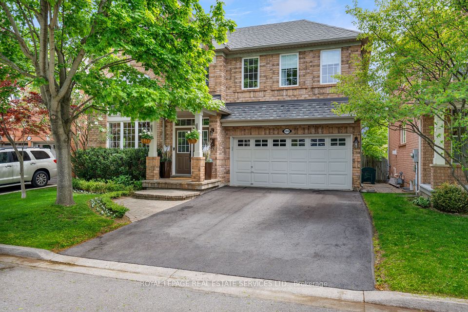 Detached at 1392 Pinecliff Road, Oakville, ON L6M 3Z1, Oakville