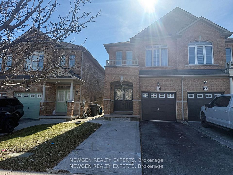 Semi-Detached  at 42 Crystalview Crescent #Upper, Brampton, ON L6P 2R7, Brampton