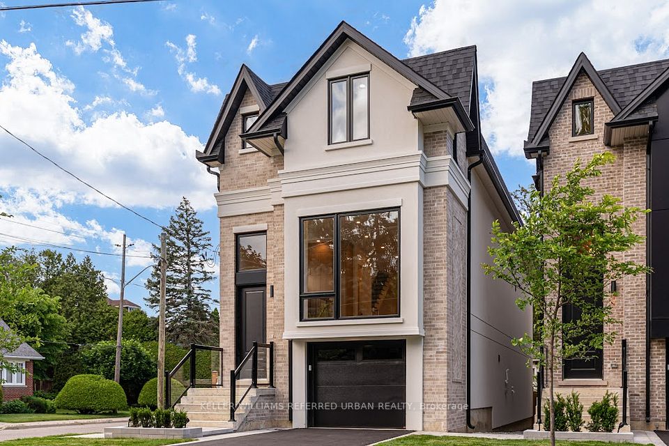 Detached at 39 Wesley Avenue, Mississauga, ON L5H 2M6, Mississauga