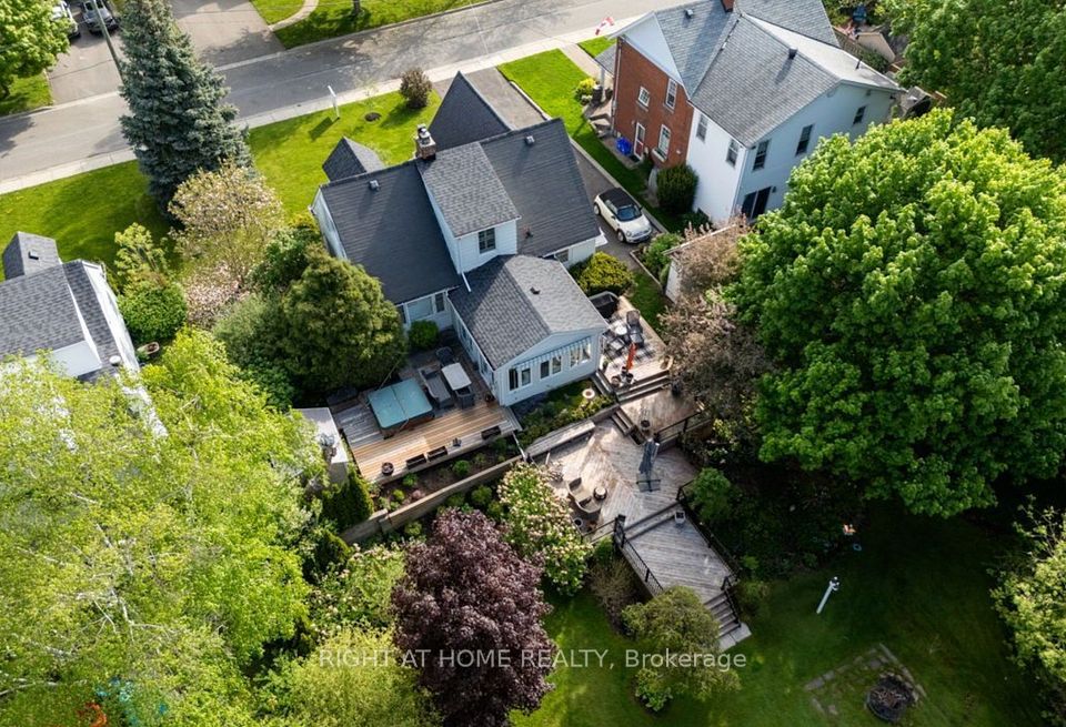 Detached at 124 Lydia Avenue, Milton, ON L9T 2H1, Milton