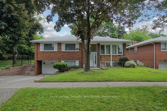 Detached at 115 Poynter Drive Lower, Toronto W09, ON M9R 1L7, Toronto W09