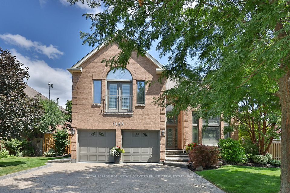 Detached at 1165 Jeff Drive, Oakville, ON L6J 7N7, Oakville