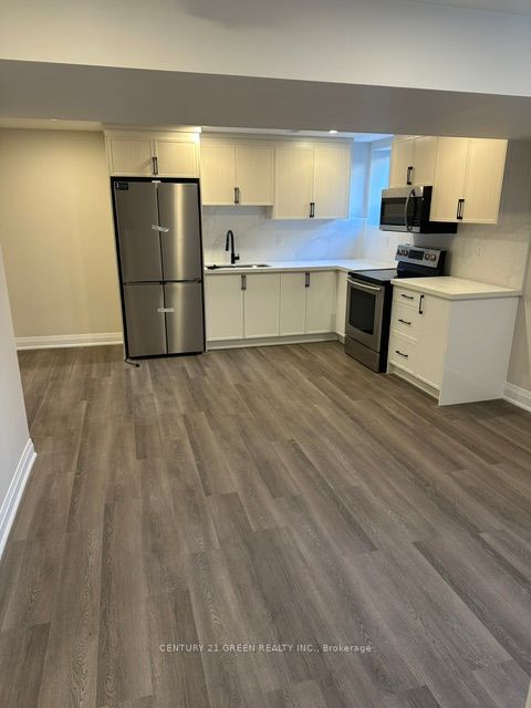 Detached at 86 Leadenhall Road BSMT, Brampton, ON L7A 4G2, Brampton