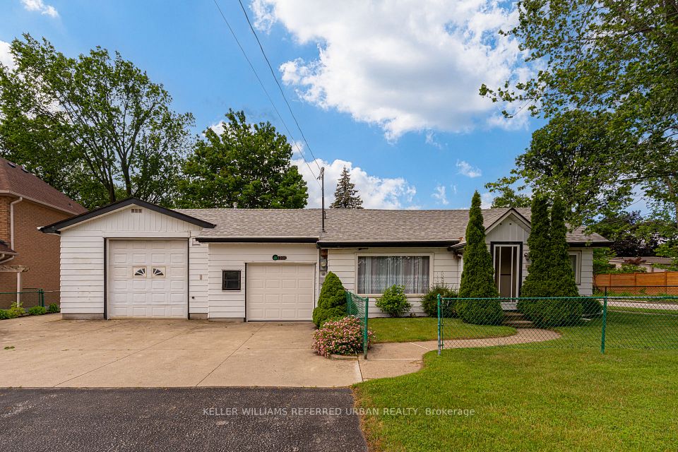 1300 Meredith Avenue, Mississauga, ON L5E 2E5 at 1300 Meredith Avenue, Mississauga, ON L5E 2E5, Mississauga, ON, L5E 2E5