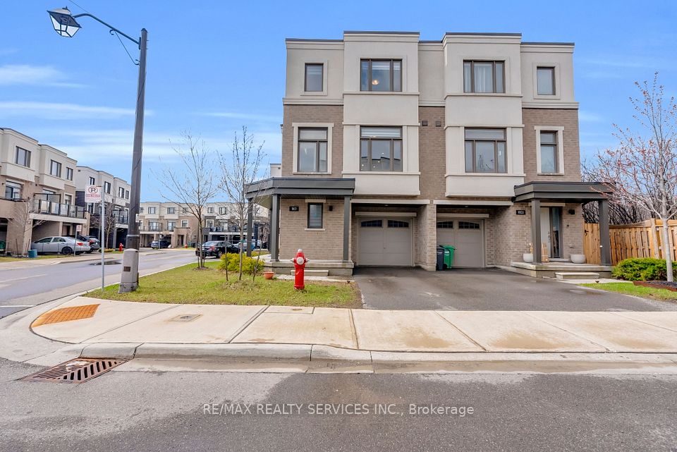 Semi-Detached  at 1801 Mitoff Place, Mississauga, ON L4W 0E8, Mississauga