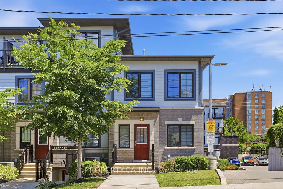 7 Forbes Avenue, Toronto, ON M6M 0B5 at 7 Forbes Avenue, Toronto, ON M6M 0B5, Toronto W03, ON, M6M 0B5