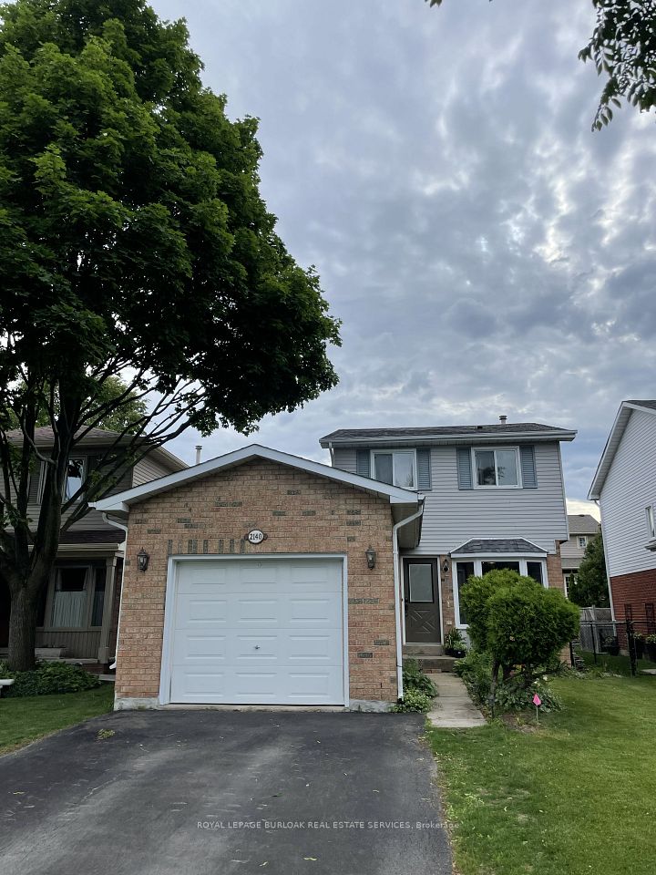 Detached at 2140 Clipper Crescent, Burlington, ON L7M 2P8, Burlington
