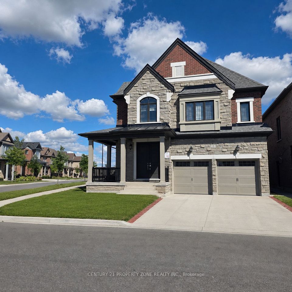 Detached at 2 Bachelor Street, Brampton, ON L7A 5B1, Brampton