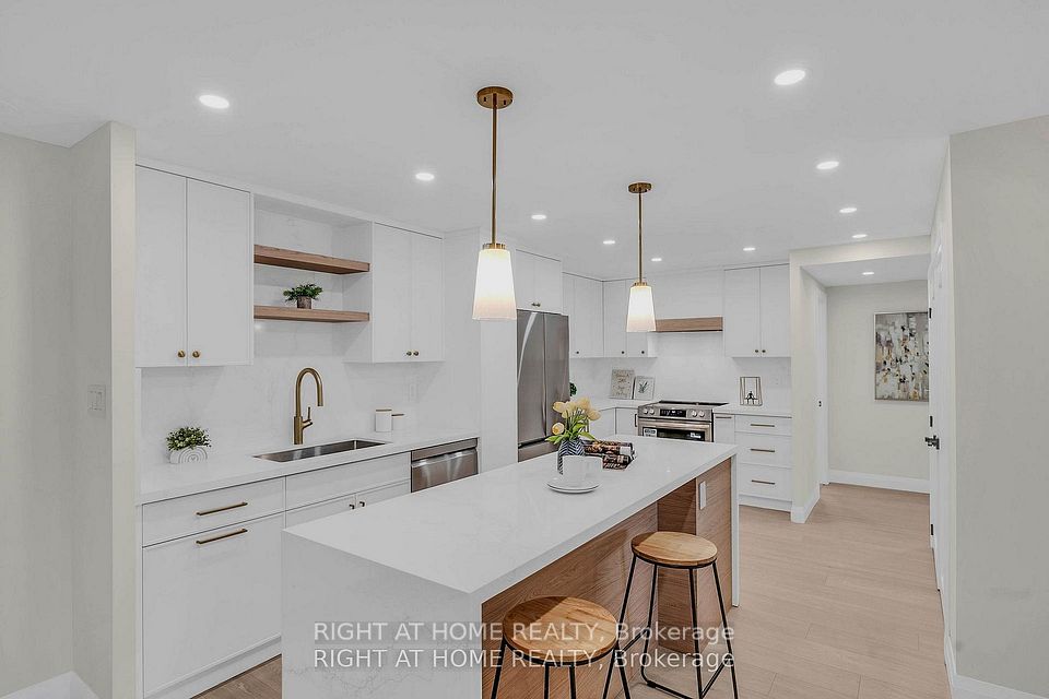 Condo Apartment at 812 Burnhamthorpe Road 609, Toronto, ON M9C 4W1, Toronto W08