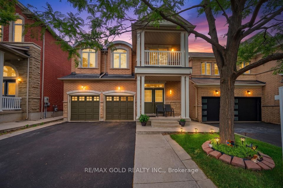 Detached at 14 Maddybeth Crescent, Brampton, ON L6Y 5R7, Brampton