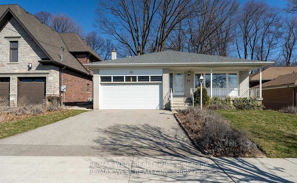 Detached at 28 Braywin Drive, Toronto, ON M9P 2N9, Toronto W09