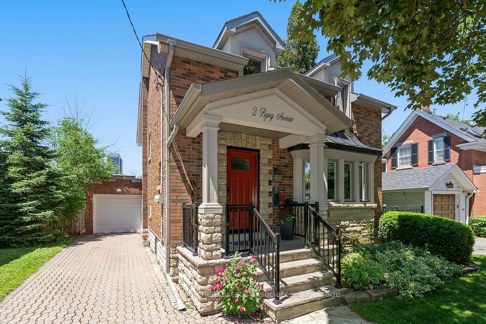 Detached at 2 Byng Avenue, Brampton, ON L6Y 1L1, Brampton