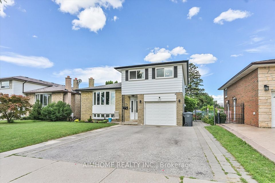 Detached at 232 McMurchy Avenue, Brampton, ON L6Y 1Z5, Brampton