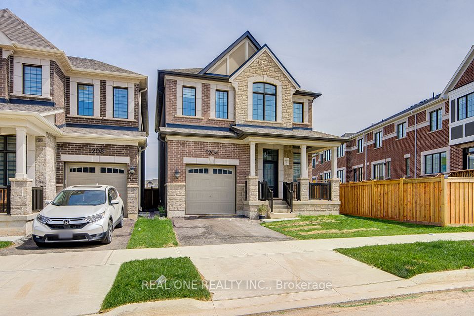 Detached at 1204 Onyx Trail Main (Upper Level), Oakville, ON L6H 7G1, Oakville