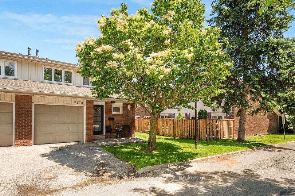 5275 Banting Court, Burlington, ON L7L 2Z4 at 5275 Banting Court, Burlington, ON L7L 2Z4, Burlington, ON, L7L 2Z4