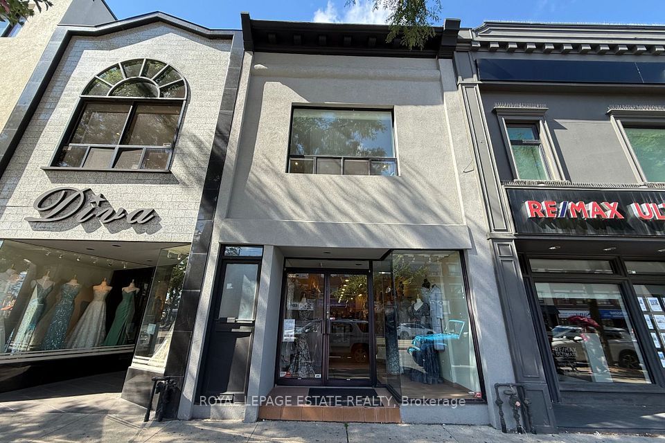 1194 St Clair Avenue W, Toronto, ON M6E 1B4