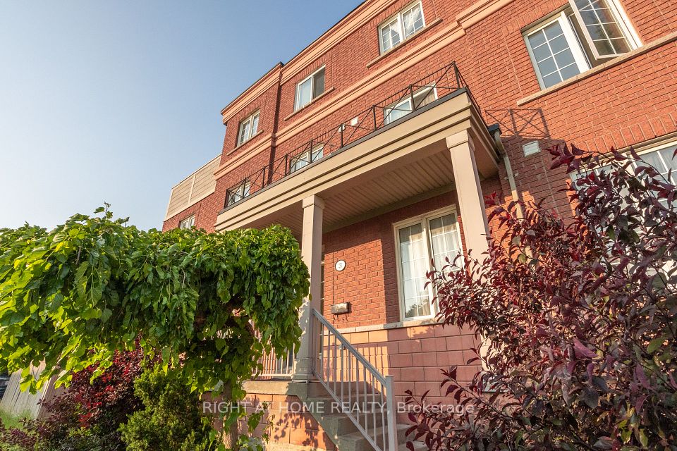 3 Herzberg Gardens, Toronto, ON M3J 3P5 at 3 Herzberg Gardens, Toronto, ON M3J 3P5, Toronto W05, ON, M3J 3P5