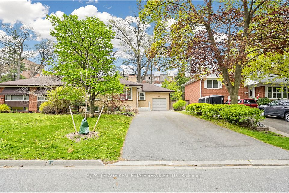 3009 O'Hagan Drive, Mississauga, ON L5C 2C4 at 3009 O'Hagan Drive, Mississauga, ON L5C 2C4, Mississauga, ON, L5C 2C4