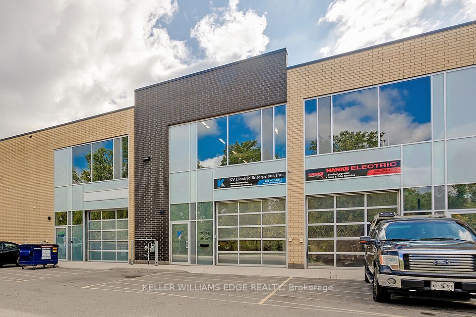 1158 King Road 16, Burlington, ON L7T 0C5