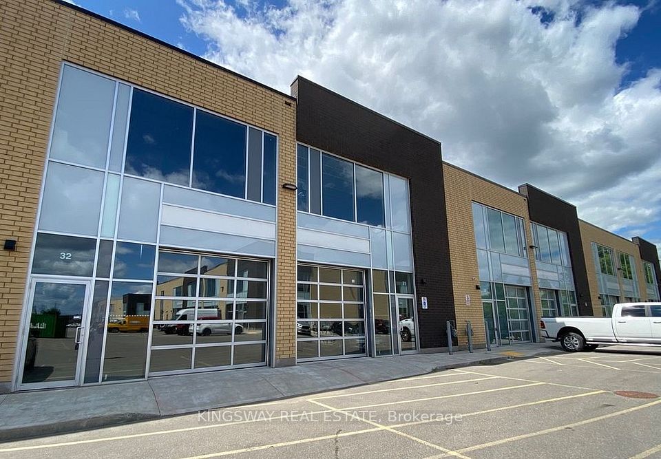 1156 KING Road 32, Burlington, ON L7T 4A8