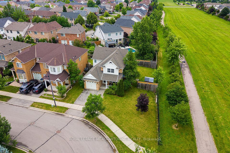 774 Irving Terrace, Milton, ON L9T 6H2 at 774 Irving Terrace, Milton, ON L9T 6H2, Milton, ON, L9T 6H2