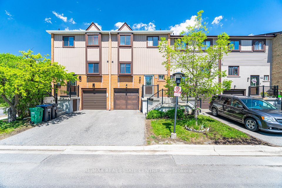 122 Moregate Crescent, Brampton, ON L6S 3K9 at 122 Moregate Crescent, Brampton, ON L6S 3K9, Brampton, ON, L6S 3K9
