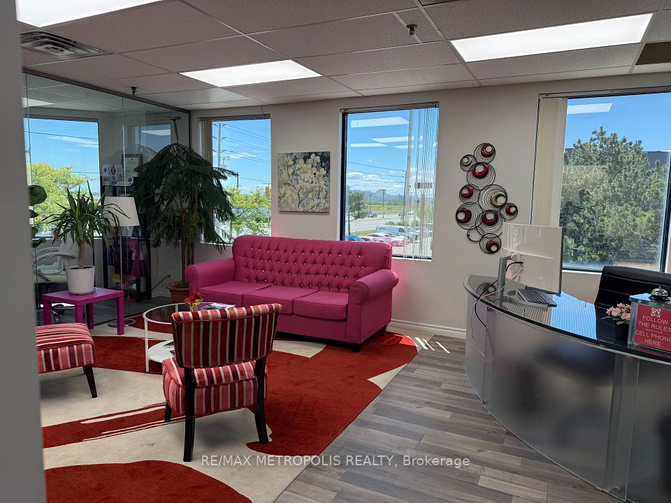 2355 Derry Road E 35, Mississauga, ON L5S 1V6