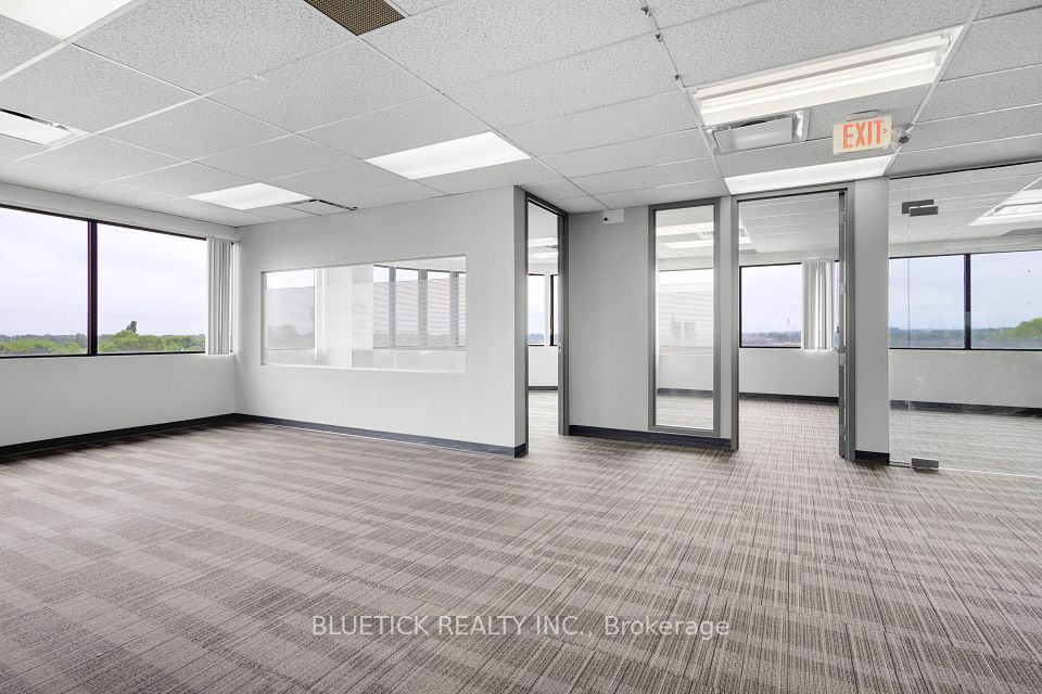 710 Dorval Drive 401, Oakville, ON L6K 3V7