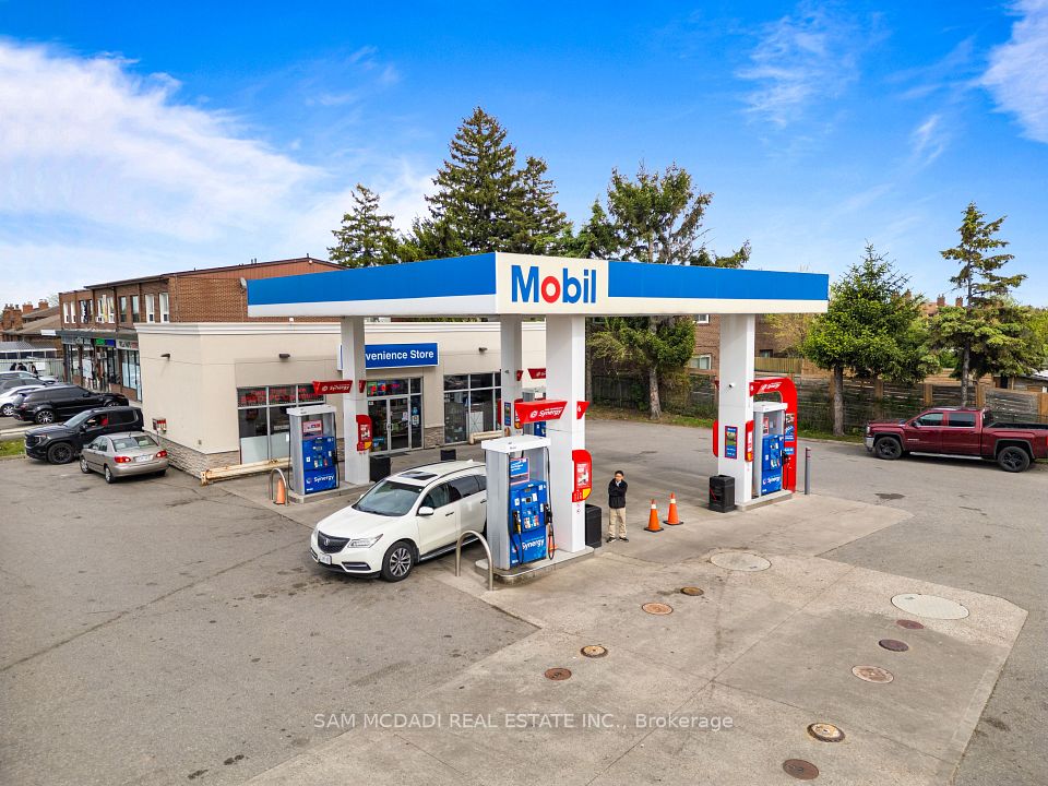 6199 Steeles Avenue W, Toronto, ON M9L 2V1