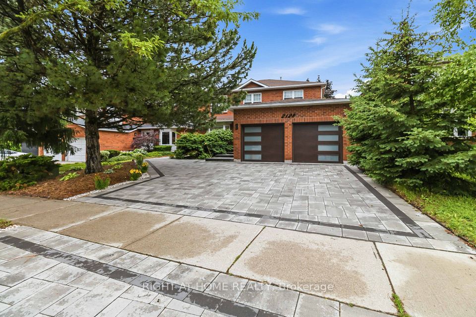 2128 8th Line, Oakville, ON L6H 4W3 at 2128 8th Line, Oakville, ON L6H 4W3, Oakville, ON, L6H 4W3