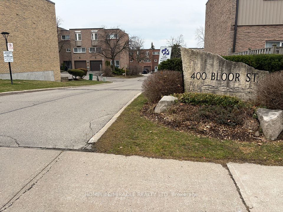 400 Bloor Street 58, Mississauga, ON L5A 3M8 at 400 Bloor Street 58, Mississauga, ON L5A 3M8, Mississauga, ON, L5A 3M8