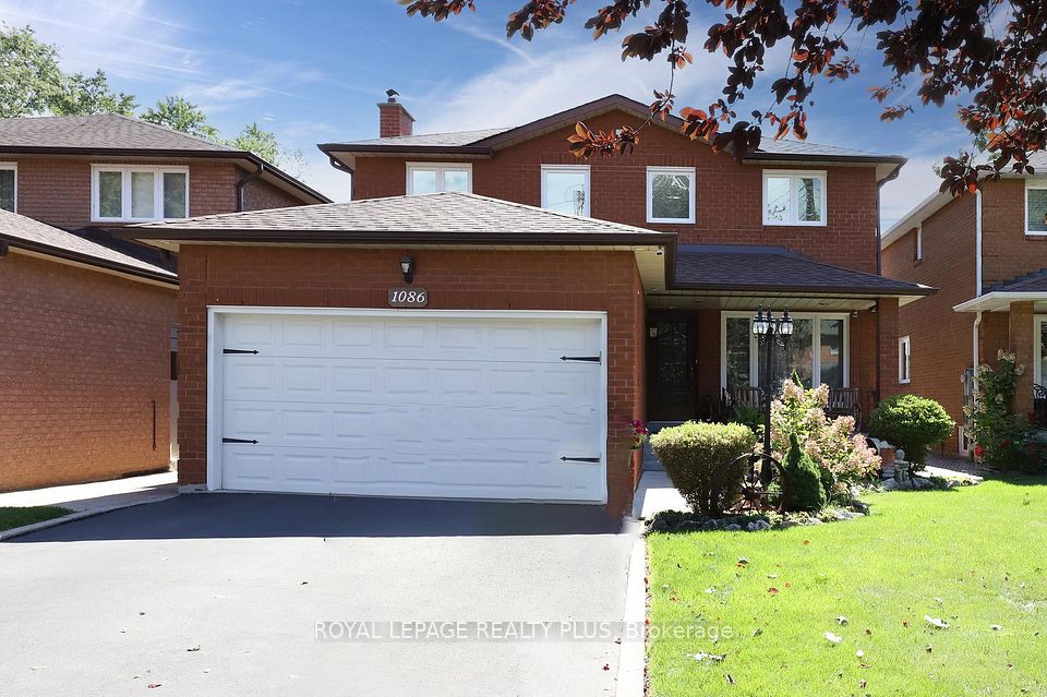1086 Hedge Drive, Mississauga, ON L4Y 1G2 at 1086 Hedge Drive, Mississauga, ON L4Y 1G2, Mississauga, ON, L4Y 1G2