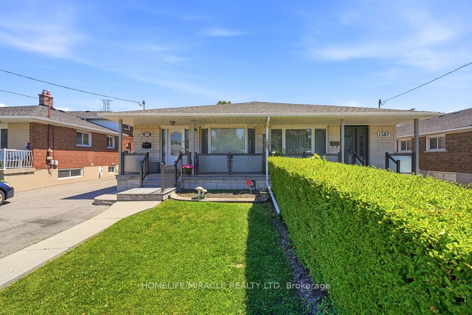 1585 Coram Crescent, Mississauga, ON L4X 1L1 at 1585 Coram Crescent, Mississauga, ON L4X 1L1, Mississauga, ON, L4X 1L1
