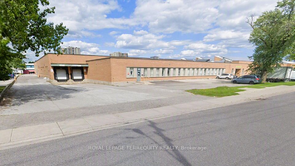 122 Industry Street, Toronto, ON M6M 4L8