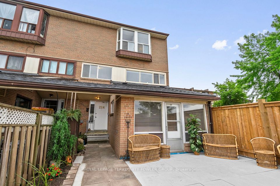 260 John Garland Boulevard 224, Toronto, ON M9V 1N8 at 260 John Garland Boulevard 224, Toronto, ON M9V 1N8, Toronto W10, ON, M9V 1N8
