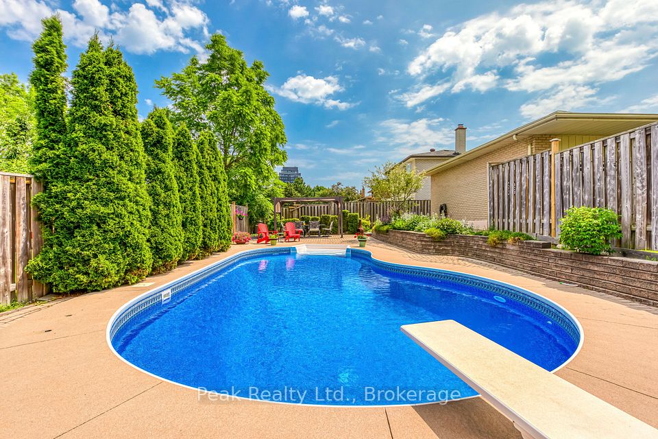 2235 Waycross Crescent, Mississauga, ON L5K 1J5 at 2235 Waycross Crescent, Mississauga, ON L5K 1J5, Mississauga, ON, L5K 1J5