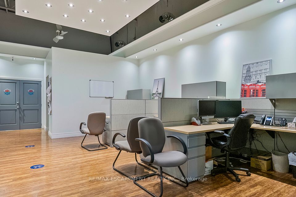 2400 Wyecroft Road 13, Oakville, ON L6L 6M8