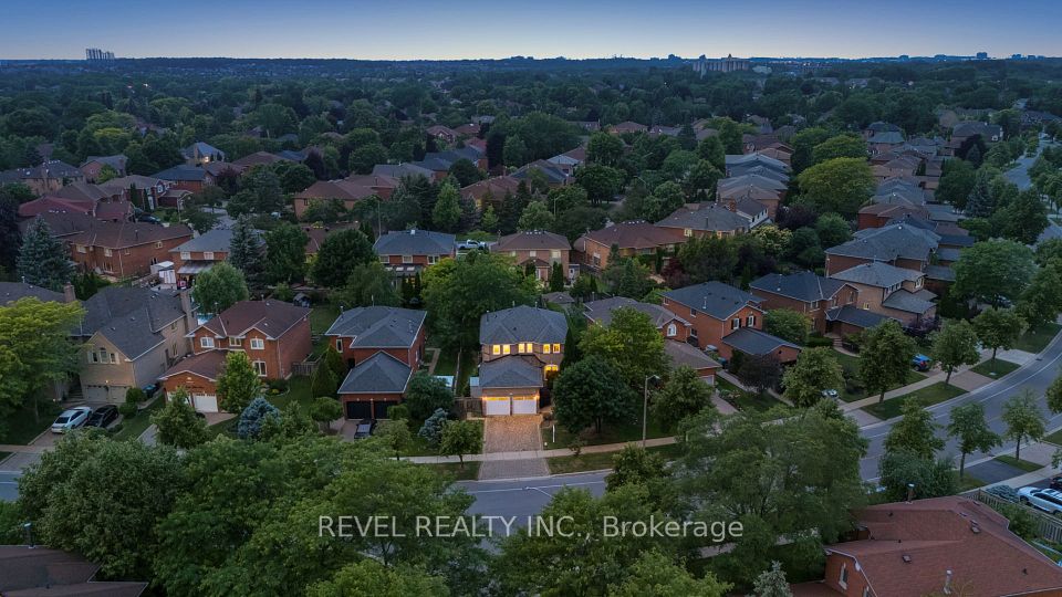 4315 Credit Pointe Drive, Mississauga, ON L5M 3J8 at 4315 Credit Pointe Drive, Mississauga, ON L5M 3J8, Mississauga, ON, L5M 3J8