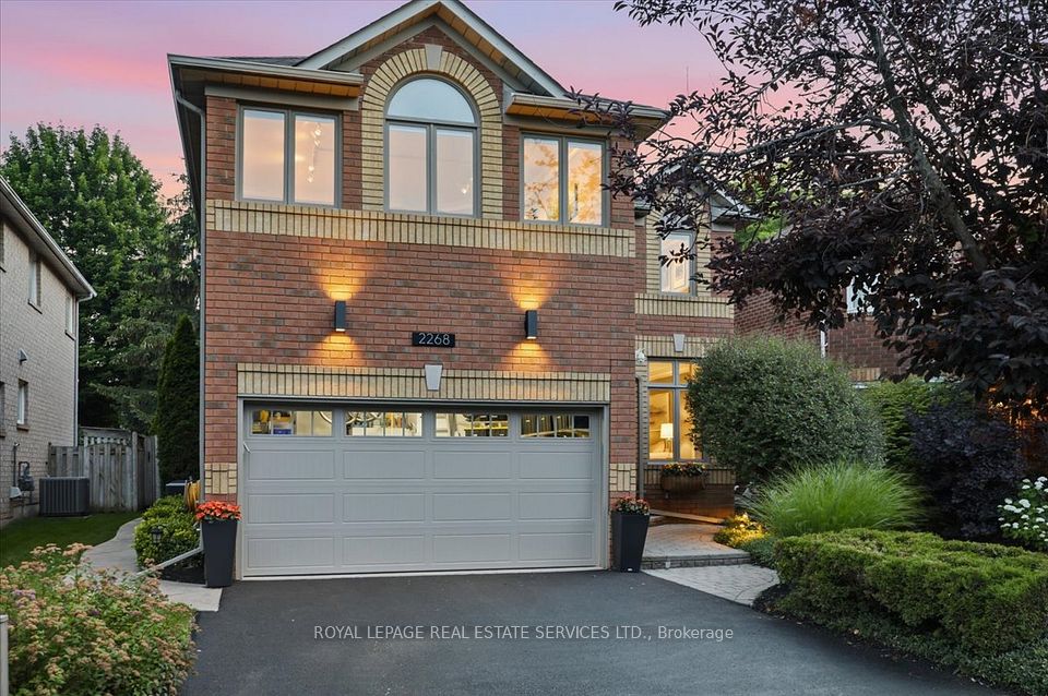 2268 Vista Oak Road, Oakville, ON L6M 3L8 at 2268 Vista Oak Road, Oakville, ON L6M 3L8, Oakville, ON, L6M 3L8