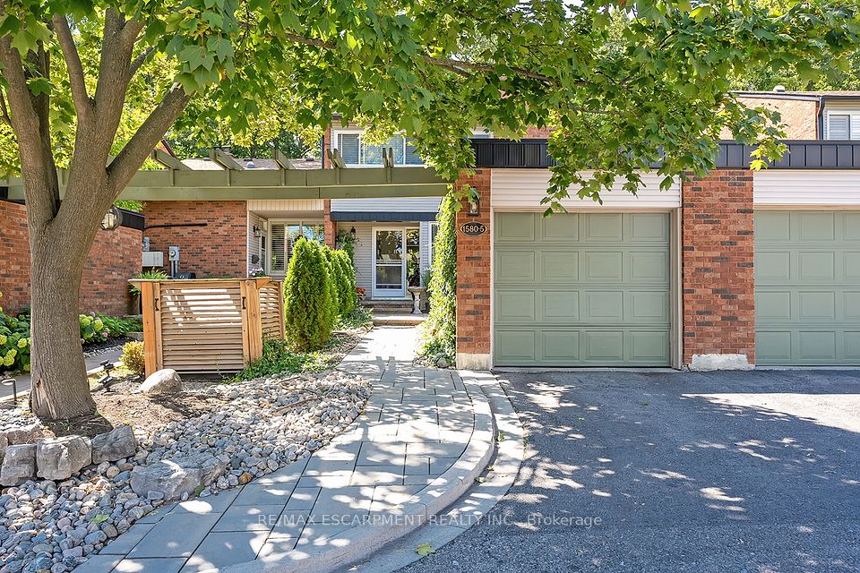1580 Kerns Road 5, Burlington, ON L7P 3A7 at 1580 Kerns Road 5, Burlington, ON L7P 3A7, Burlington, ON, L7P 3A7