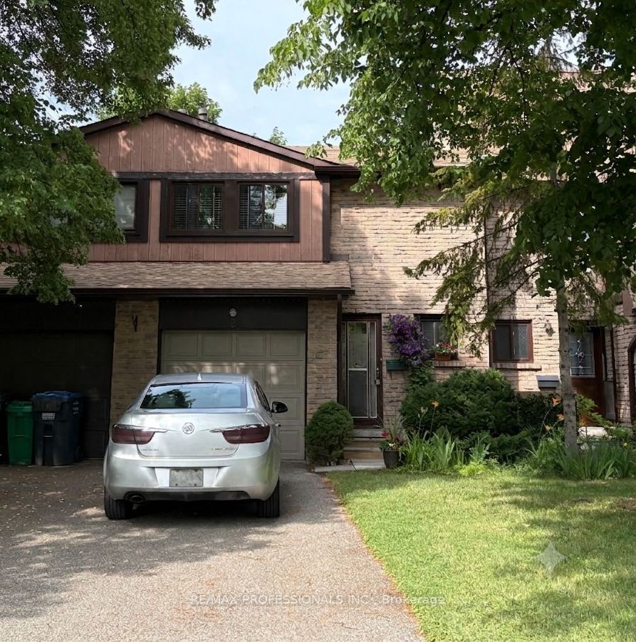 3345 Silverado Drive #2, Mississauga, ON L5A 2V1 at 3345 Silverado Drive #2, Mississauga, ON L5A 2V1, Mississauga, ON, L5A 2V1