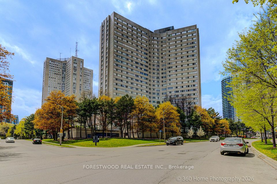 3700 Kaneff Crescent 2202, Mississauga, ON L5A 4B8 at 3700 Kaneff Crescent 2202, Mississauga, ON L5A 4B8, Mississauga, ON, L5A 4B8