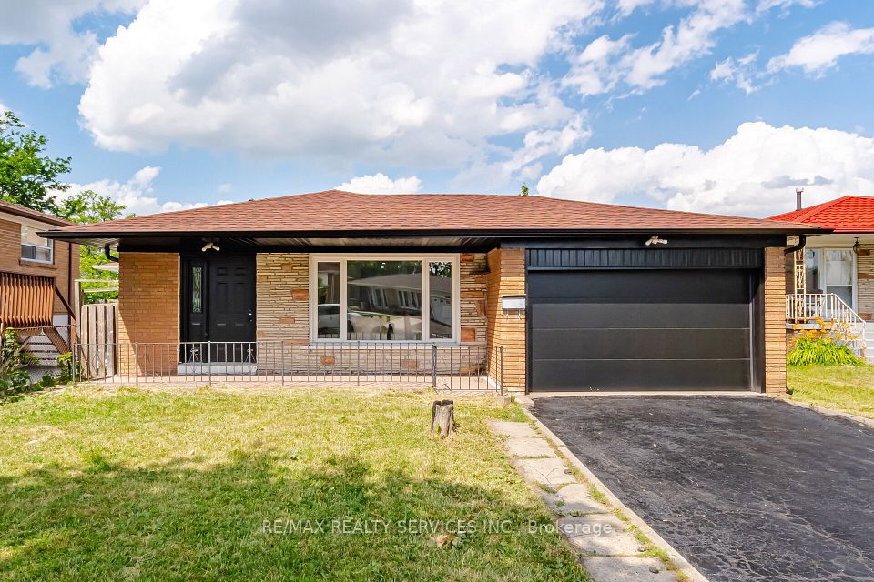 7493 Netherwood Road, Mississauga, ON L4T 2N7 at 7493 Netherwood Road, Mississauga, ON L4T 2N7, Mississauga, ON, L4T 2N7