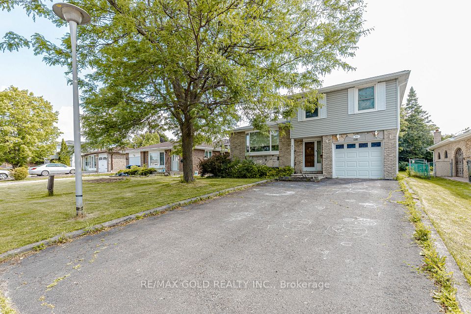 31 Gondola Crescent, Brampton, ON L6S 1W5 at 31 Gondola Crescent, Brampton, ON L6S 1W5, Brampton, ON, L6S 1W5