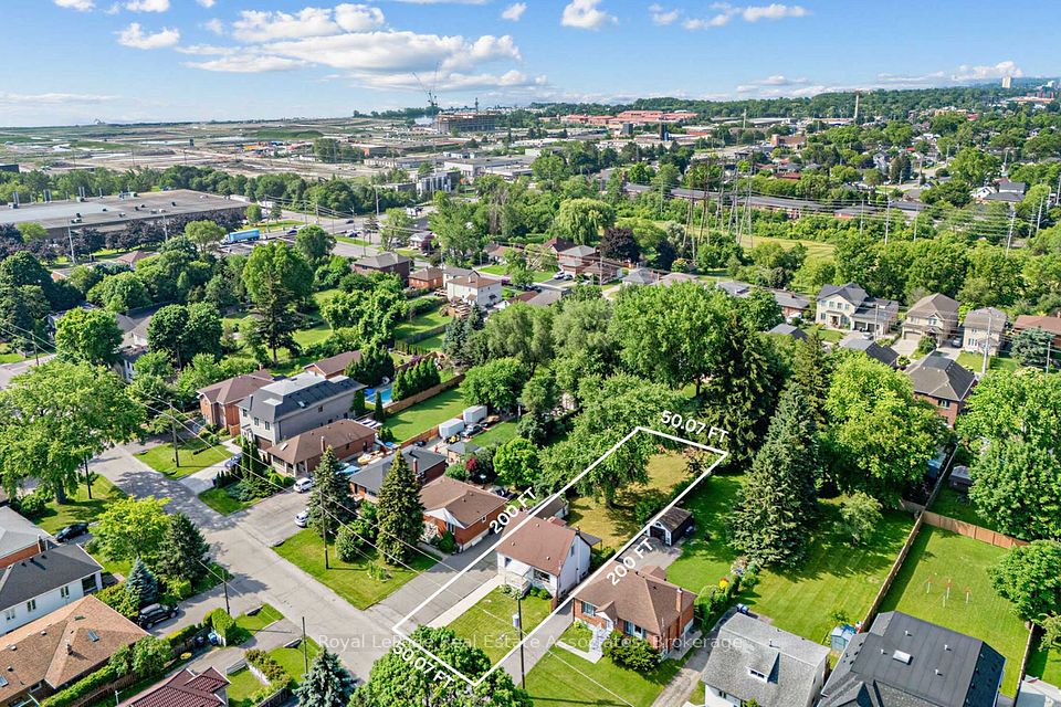 1072 Orchard Road, Mississauga, ON L5E 2N9 at 1072 Orchard Road, Mississauga, ON L5E 2N9, Mississauga, ON, L5E 2N9
