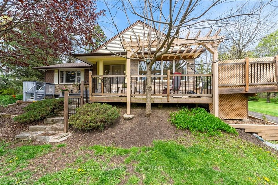 569 CRANE Court, Burlington, ON L7P 4Y8 at 569 CRANE Court, Burlington, ON L7P 4Y8, Burlington, ON, L7P 4Y8