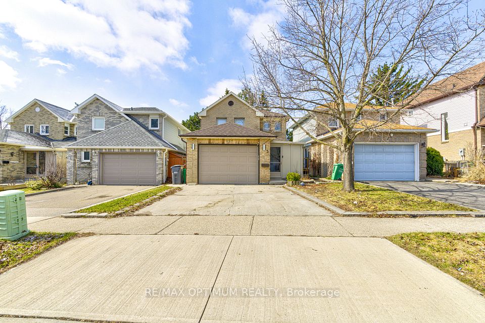 5 Roehampton Crescent, Brampton, ON L6Y 2R3 at 5 Roehampton Crescent, Brampton, ON L6Y 2R3, Brampton, ON, L6Y 2R3