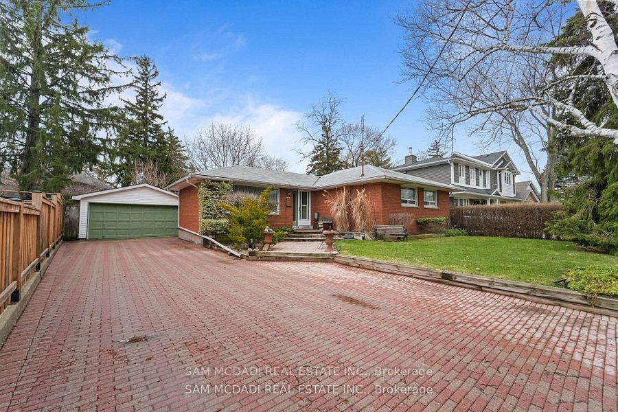 2470 Meadowood Crescent, Oakville, ON L6L 1V6 at 2470 Meadowood Crescent, Oakville, ON L6L 1V6, Oakville, ON, L6L 1V6