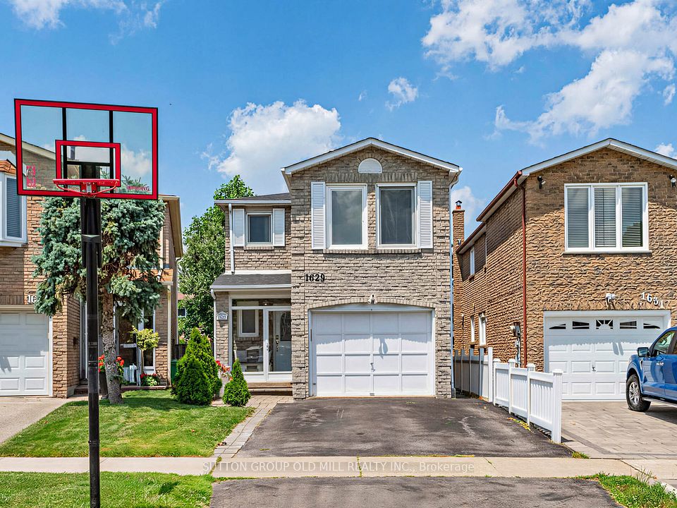 1629 Dewberry Crescent, Mississauga, ON L4W 3B6 at 1629 Dewberry Crescent, Mississauga, ON L4W 3B6, Mississauga, ON, L4W 3B6